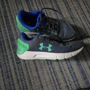 Boy's Under Armour shoes